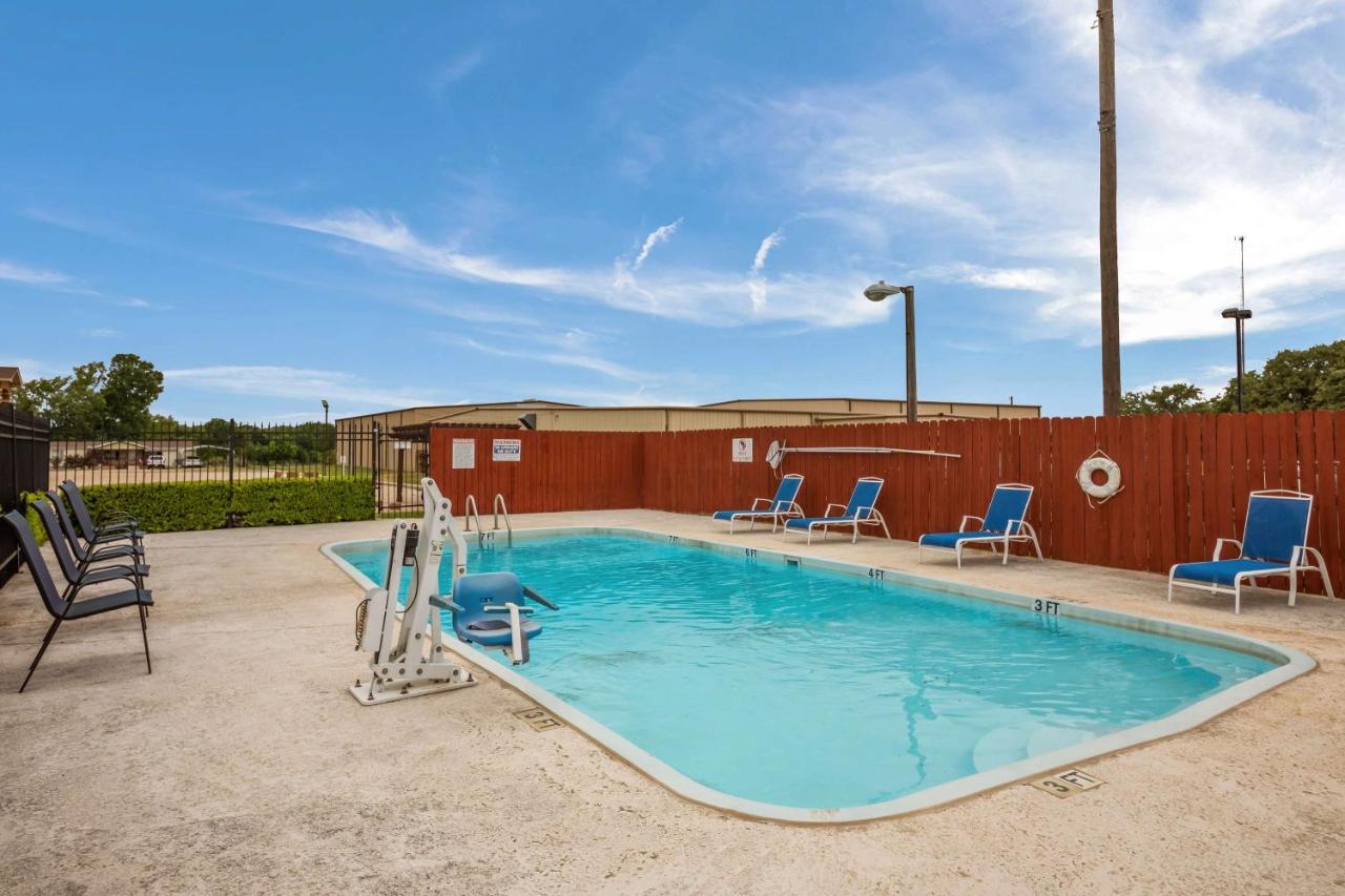 Surestay Hotel By Best Western Rockdale Dış mekan fotoğraf