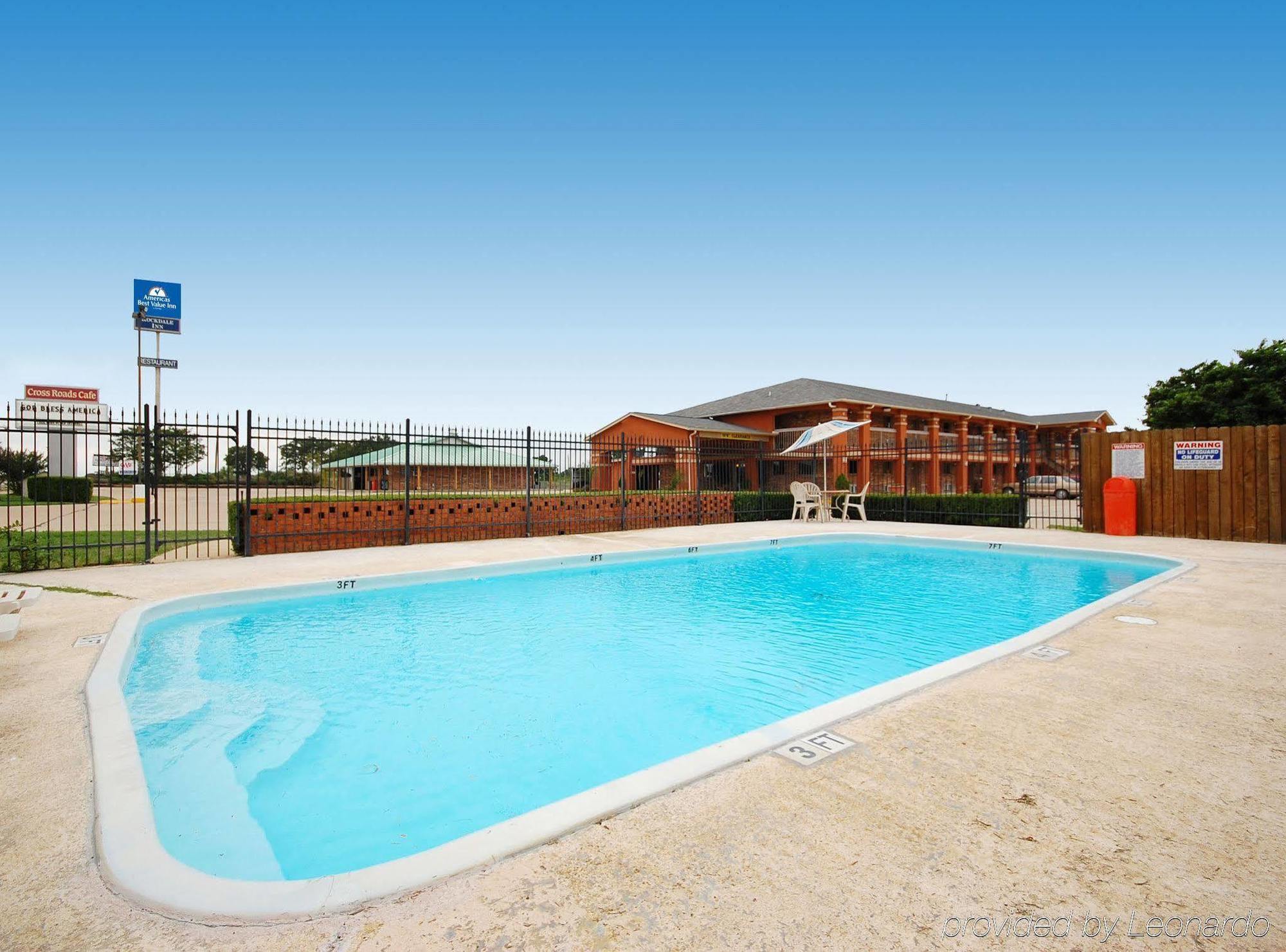 Surestay Hotel By Best Western Rockdale Konforlar fotoğraf