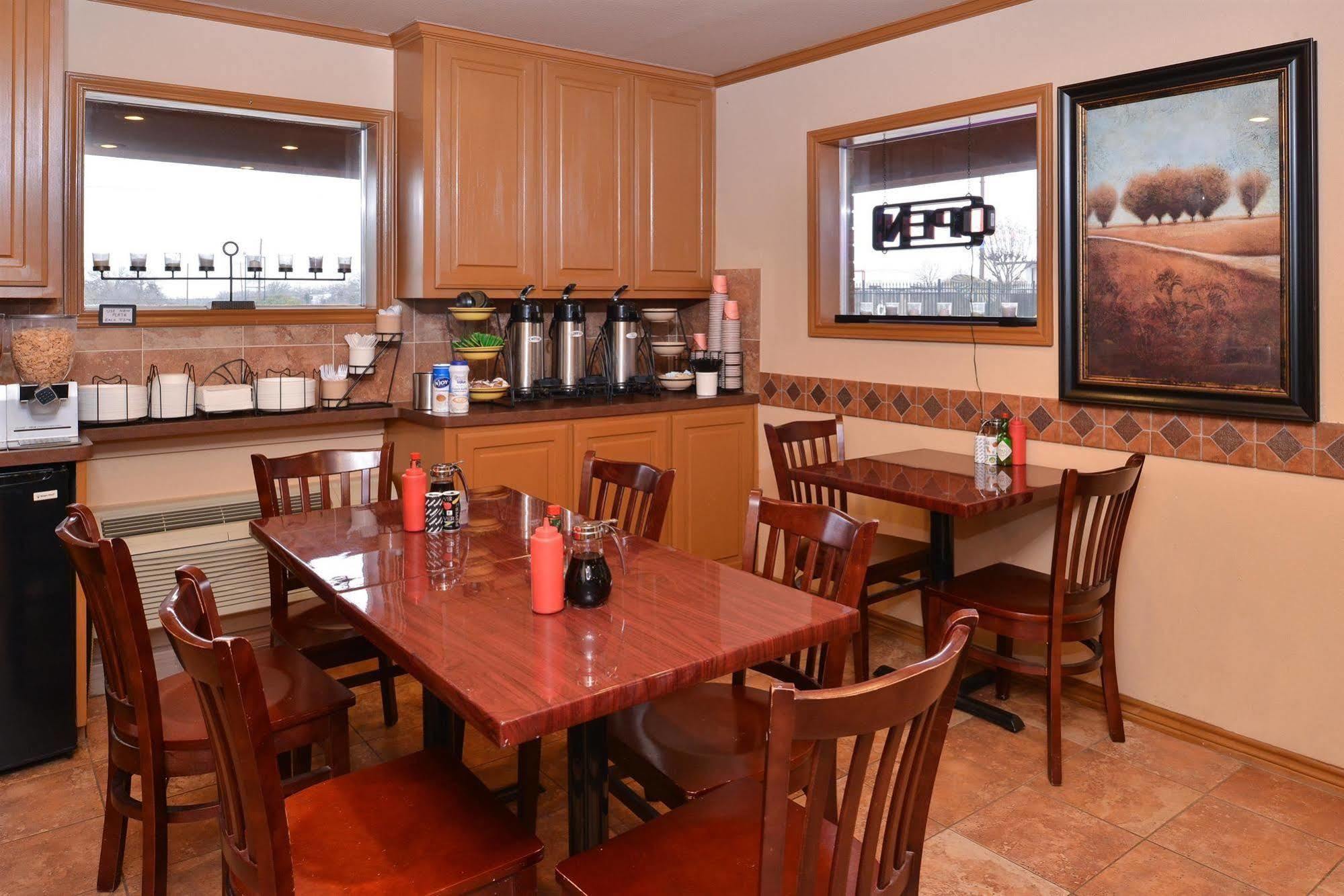 Surestay Hotel By Best Western Rockdale Dış mekan fotoğraf